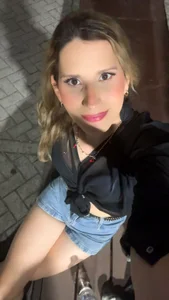 piece of me de milablossom-with-pussy  3 Imagens