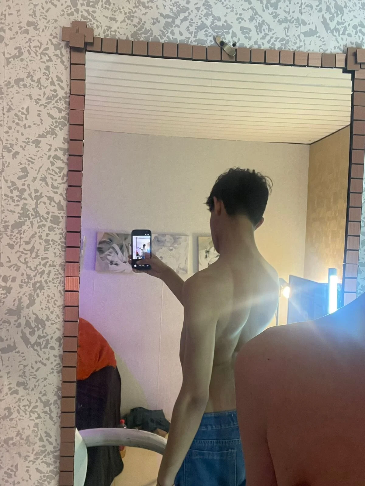 Ethan_qop 님의 트렌드 중인 사진  9957개