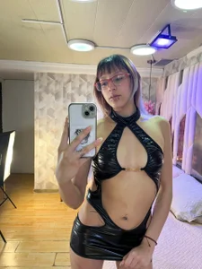 Morgananoir1 I want to pink my pussy on your big cock Foto 4