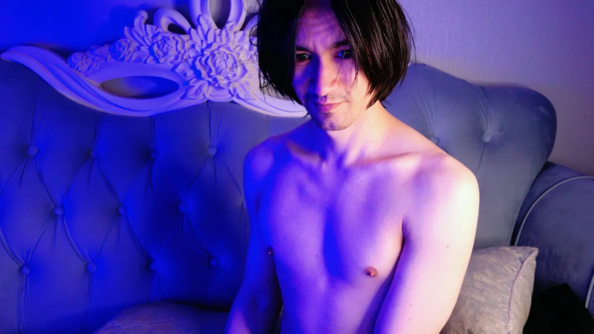 صور CalvinOwens الرائجة  2711