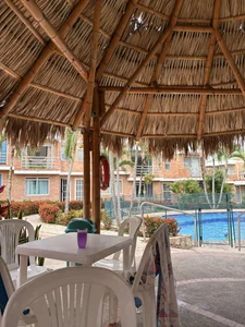 Nora_Vennucci Pool day 🌊☀️👙 Foto 8