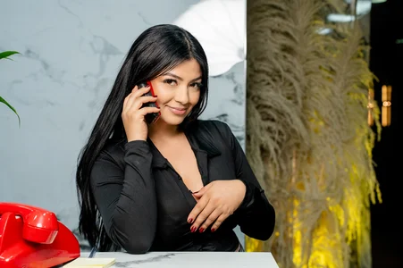 EvaaStevens photos back to the office 🔥😏 Foto 2