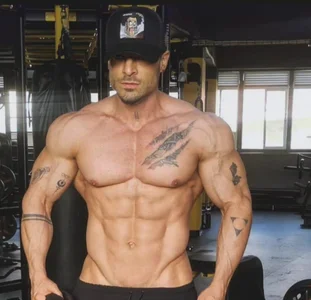 dennis_cox1 Public Bilde 3