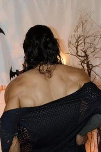 Do you dare to take off my mask... or do you prefer to imagine it? od AlbertBernal69  2 snímek