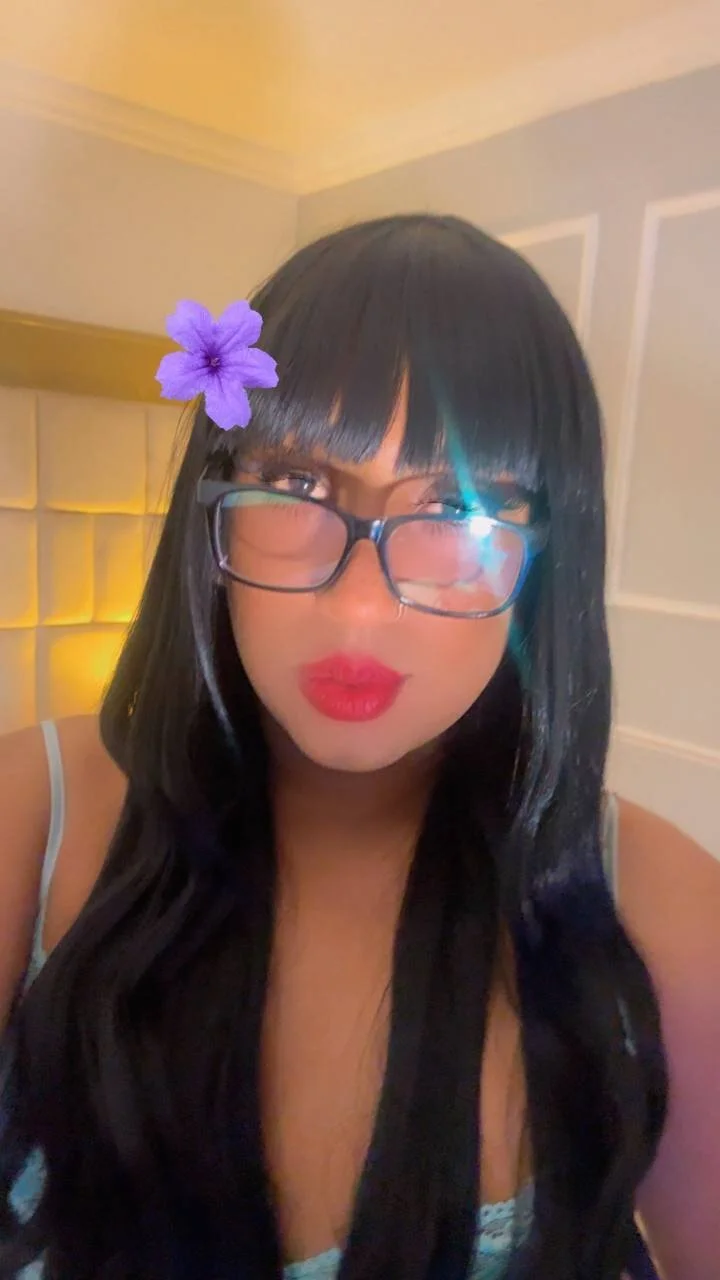 IsabellaDarrell_ts Foto en Tendencia 60