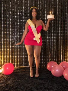 HanaThompson HAPPY #27 💋🎉 Poză