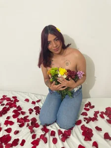 nicky_andcamil May flowers for Nicky Pic 5