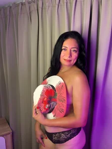 Noelle_Minx kullanıcısının mature cowgirl albümü -  3 fotoğraf