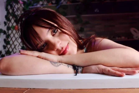 Jolie_price Public Pic