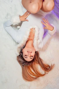 Lena_nova white christmas with me❄️☃️⛄ صورة واحدة|Lena_nova white christmas with me❄️☃️⛄ صورتان|Lena_nova white christmas with me❄️☃️⛄  5 صور|Lena_nova white christmas with me❄️☃️⛄  5 صورة