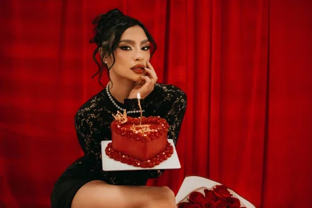 IzzyWild My birthday!👑🎂 Pic 4