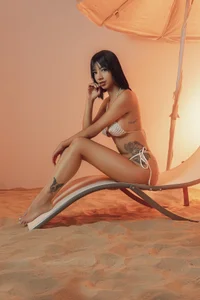 LillyThompson Cool summer Pic 2