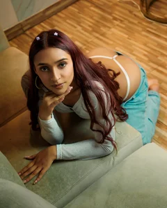 Bella__PeachのTake off my clothes!の 2枚の写真