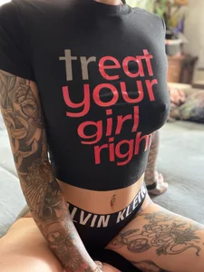 IvyReigns Public Foto