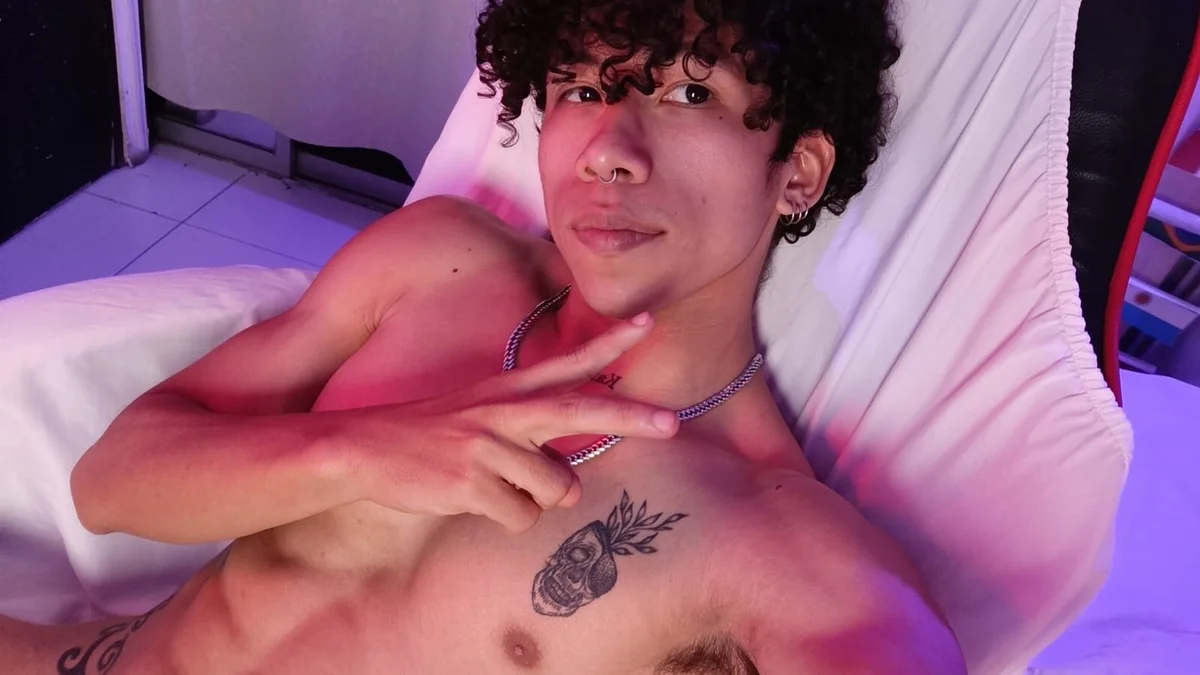 AkazaBoy_ 님의 트렌드 중인 사진  5881개