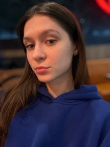 DavinaParady love restaurants Bilde 3