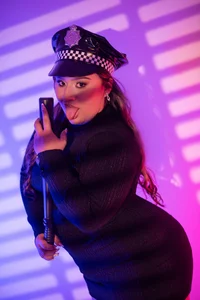ElaBourn_ police girl  4. fénykép