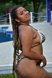 ivy_roosx en la pisina Pic 7