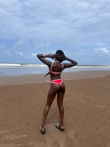 Beach 🏖️ de ZENDAYA_CASTING Foto 6