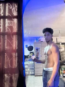 Public de Yoel_hot2004  2 Imagens