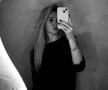 ScarletBohl Public Billede