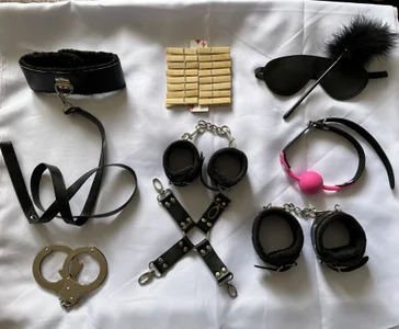 Tanya_WorldBondageのMY TOYSの 5枚の写真