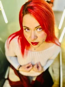 😏 de Witch_Scarlet  6 Imagens