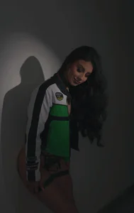 miss__charlotte7のNot everything natural is innocent 💚の 4枚の写真