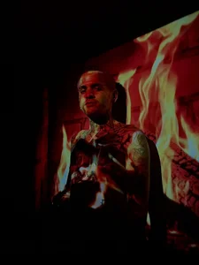 Fresh_Frozen Public Foto 2