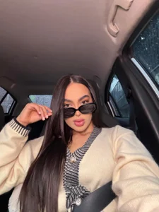 Abby-me Public Foto 4