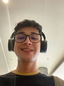 tom_Howard Public 사진 3