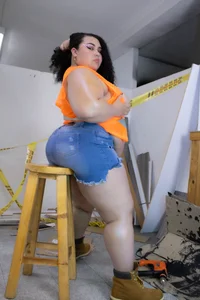 Hurrem_Math: Between Bricks and Lips ( 3 фото)