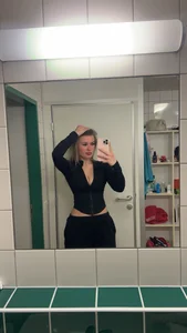 SexyCouple1019 Public Foto