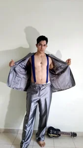 Dilandalanelgurudelamoralgunas fotos con traje, y sin el, pero lo demas solo en OnlyF..😉😈图片 9