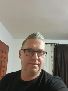 RobertStripX Public টি ছবি