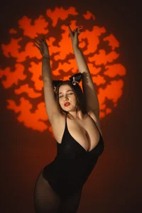 Jane_Meys: fire❤️‍🔥 ( 4 фото)