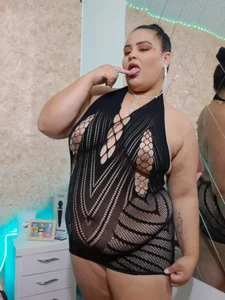 MelannieSimons: tits exclusive ( 2 фото)