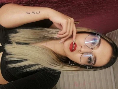 Aliciawonderxx Public Foto 3