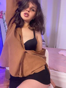 LumiNika's Hi, what do you think I need to do to start squirting? Sex Photo 4