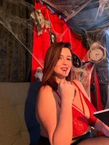 maia_bianchi HALLOWENN 👻👻👻🖤 Poză 5