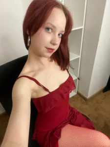 MaisieStarlight NEW PHOTO:3 Hình 3