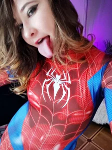 VikaCherry Let's do good deeds together with Spider-Girl Pic 5