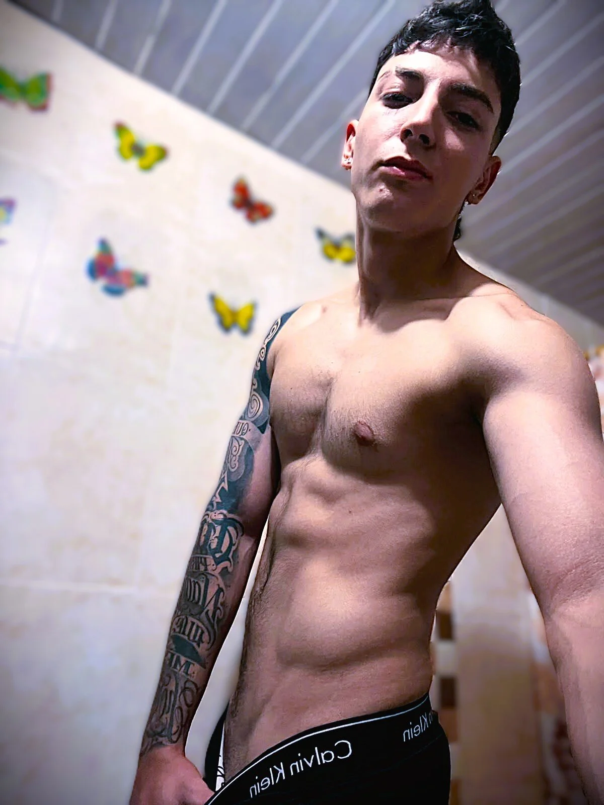 Трендове зображення  1124 Gian_Rossi
