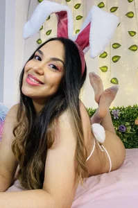 VenusIslove Sexy bunny or cute bunny? maybe both Bilde