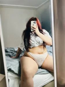 BelladonnaRed In white🤍 Kuva 5