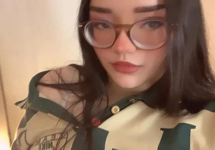 SilviaSmithh Public Pic