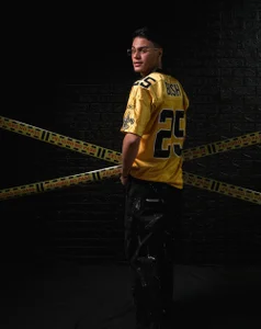 liam_genner_ Liam  2টি ছবি