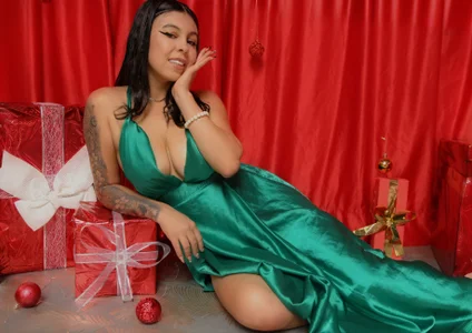 Juliet_Nasty merry christmas 🎄🎀🎁🎆   🎅 Pic 2