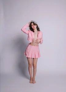 LouiseChavez My Pink mood Pic 3