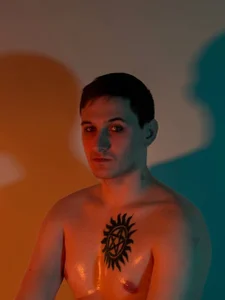 beauty_liam Let’s get to know each other better 😈 Bilde